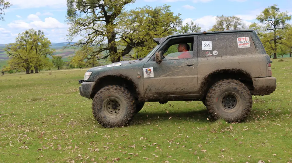 Mașină 4x4 pe traseu la GPS Adventure Trophy, Veneția de Jos